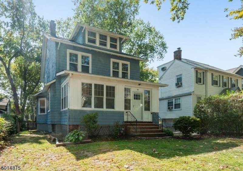 15 Hathaway Pl - Photo 1