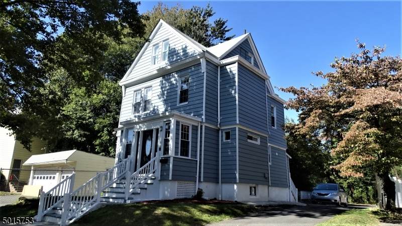 104 Marcy Ave - Photo 1