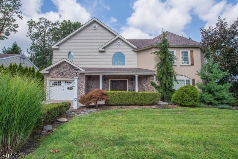 23 Notchcroft Dr - Photo 1