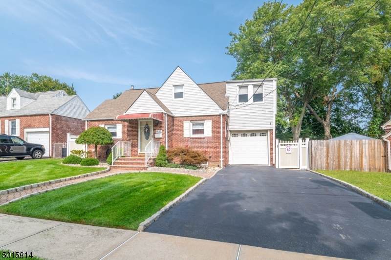 39 Sunderland Dr - Photo 1