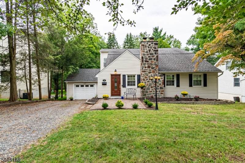 95 Ridgedale Ave - Photo 1