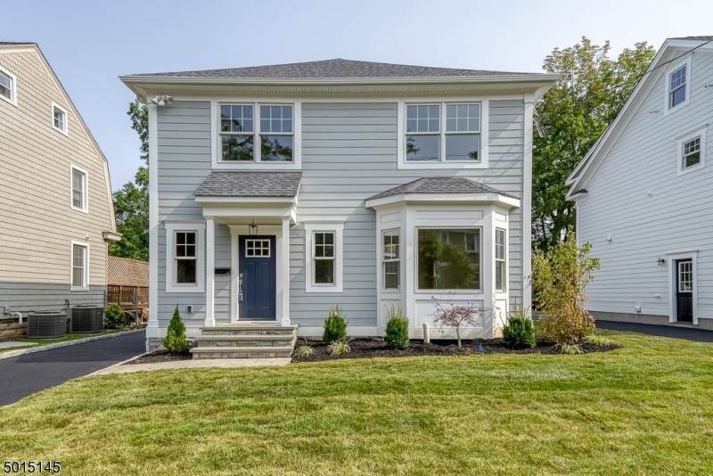 18 Garden Avenue - Photo 1