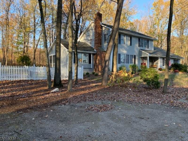 4 Pond View Dr - Photo 1