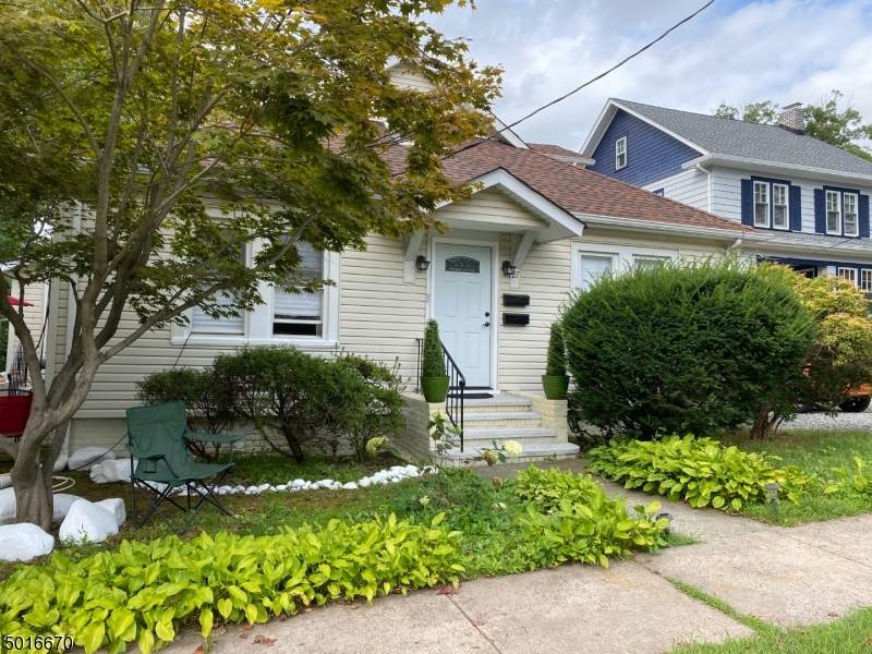 27 High St - Photo 1