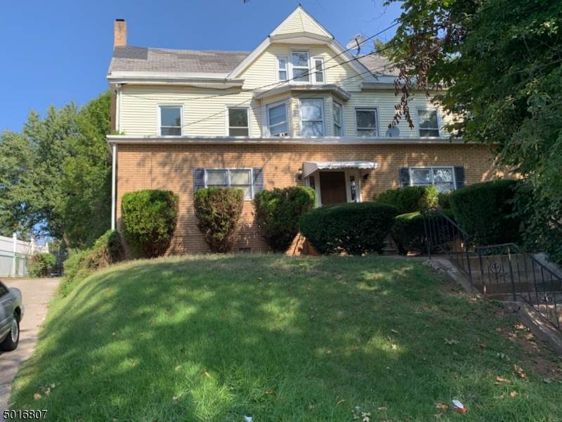 925 Colonia Rd - Photo 1