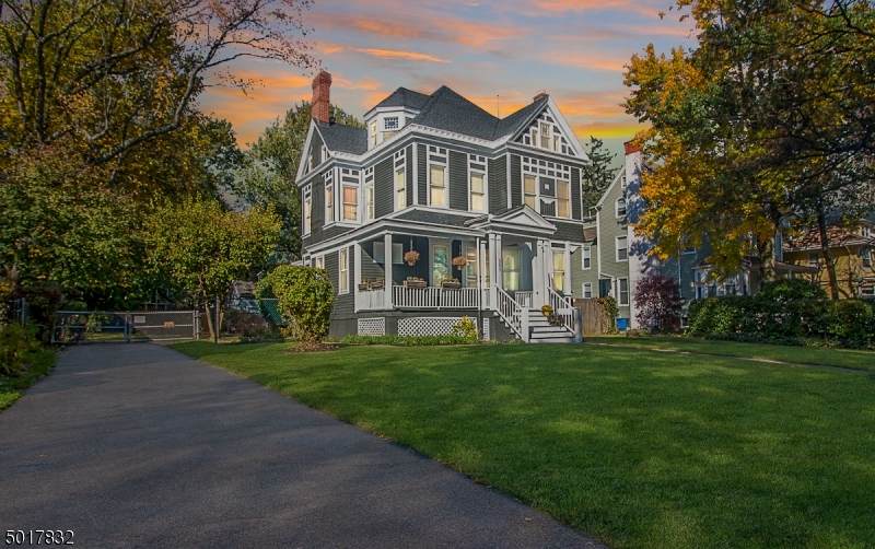 351 N Arlington Ave - Photo 1