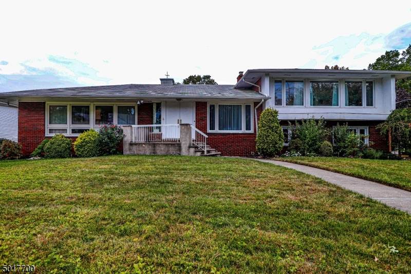 400 Morristown Rd - Photo 1