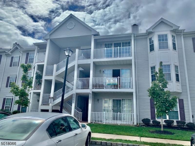 489 Witney Ct - Photo 1