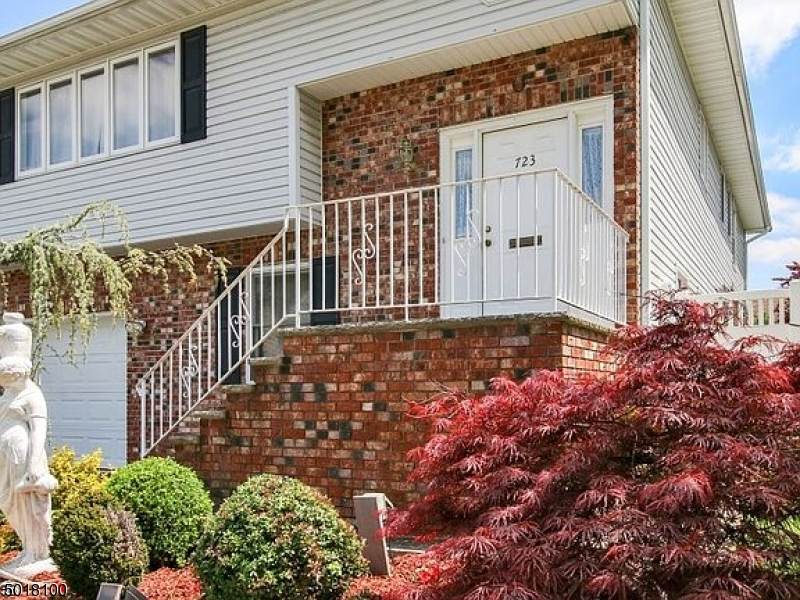 723 Balsam Way - Photo 1