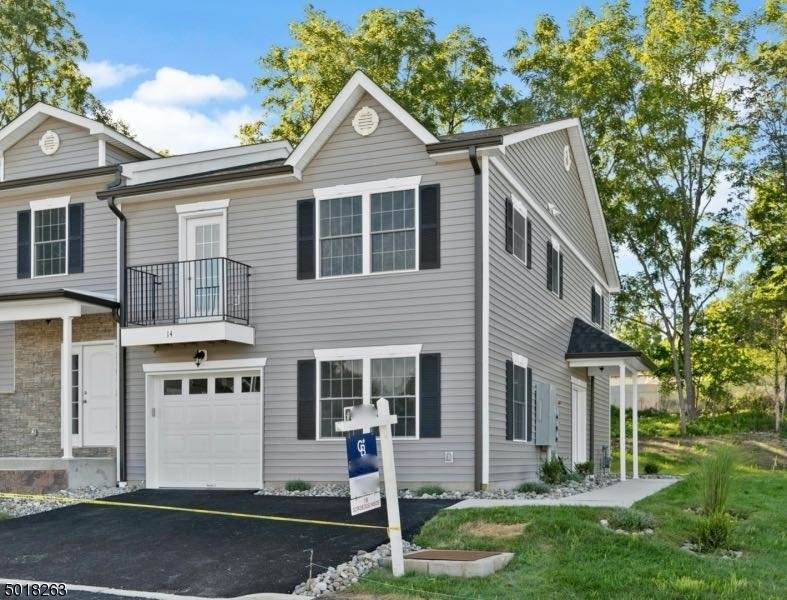 12 Joseph Dr - Photo 1
