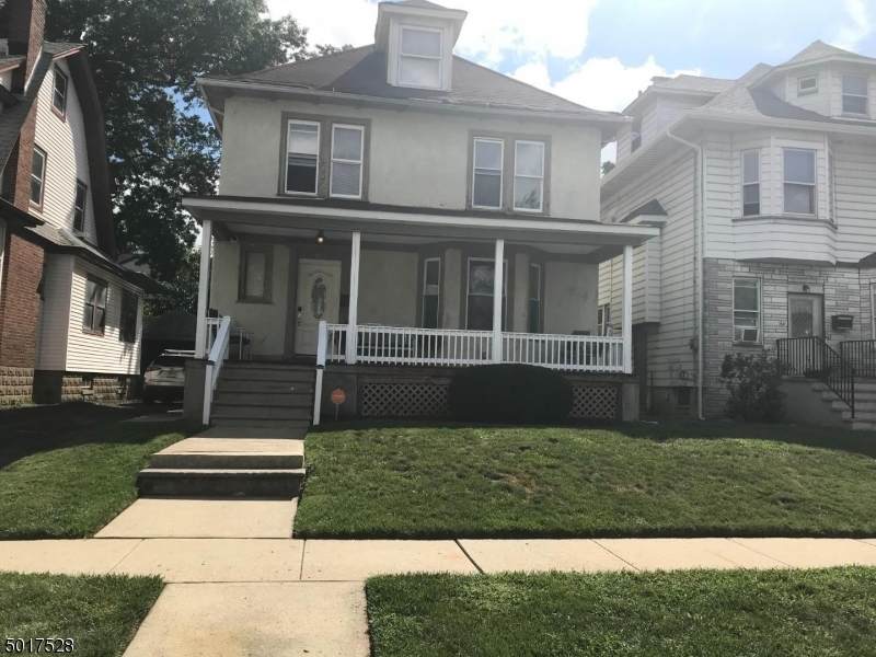 68 Newfield St - Photo 1