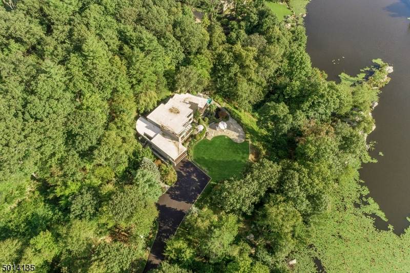 7 Cove Ln - Photo 1