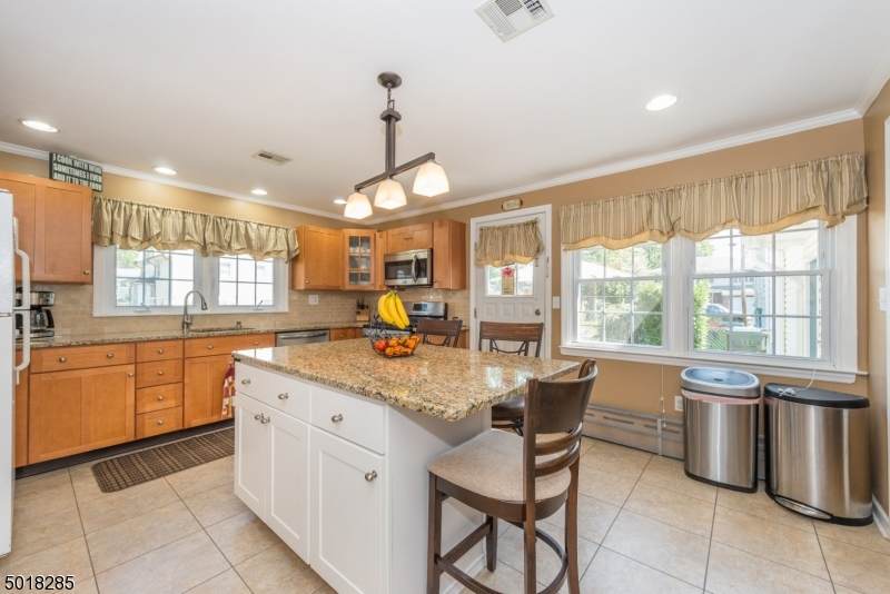 16 Sullivan Ave - Photo 1