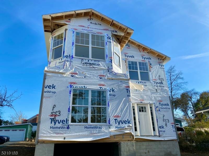 46 Franklin Ave - Photo 1
