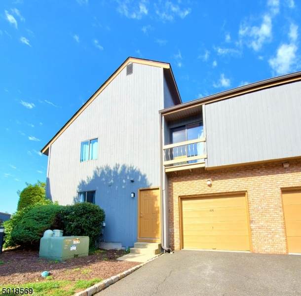 106 Elmwood Ct - Photo 1