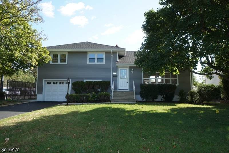 1333 Jefferson Ave - Photo 1