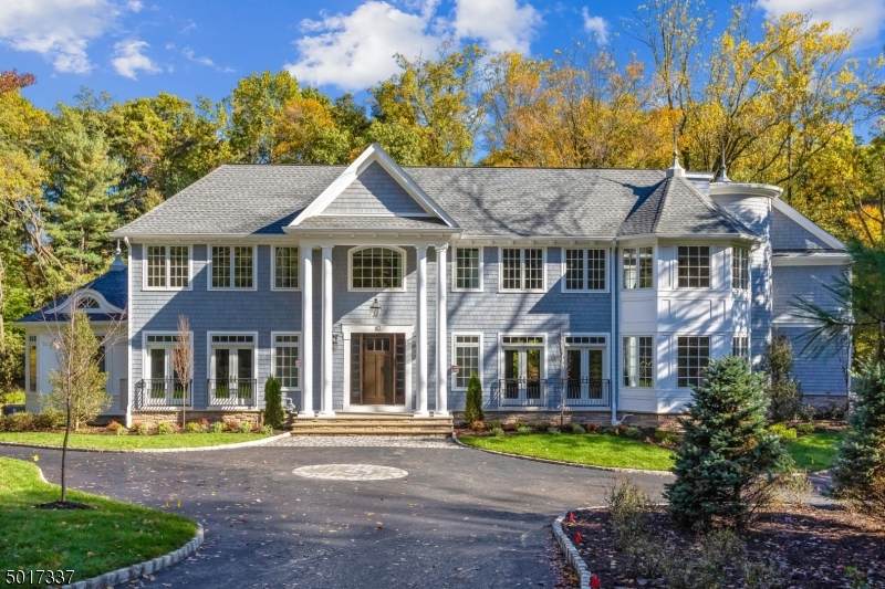 83 Hemlock Rd - Photo 1