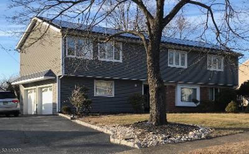 12 Sears Pl - Photo 1