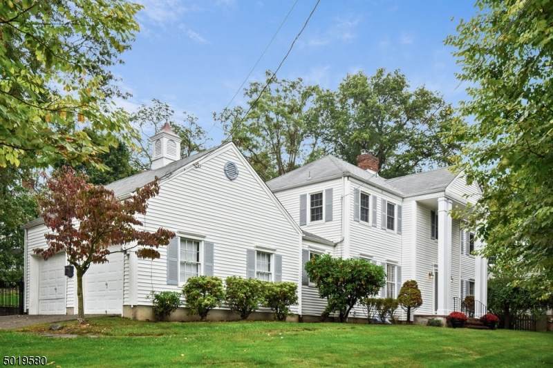174 Greenwood Ave - Photo 1