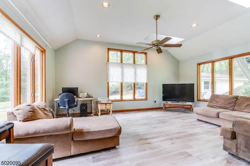 300 Andersen Rd - Photo 1