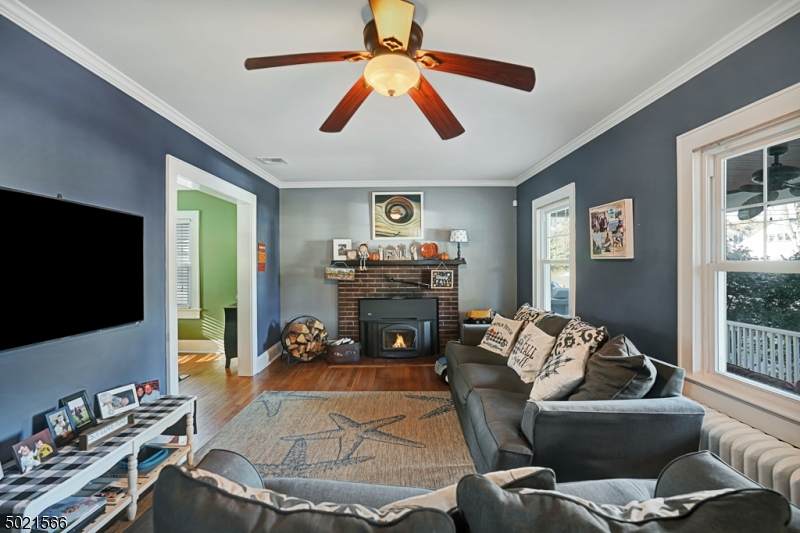 329 4TH ST - Photo 1