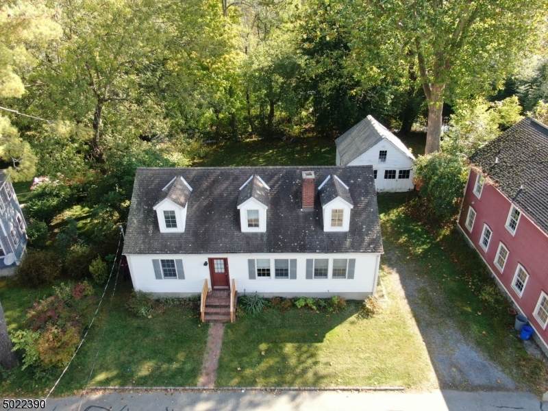 4 Carhart St - Photo 1