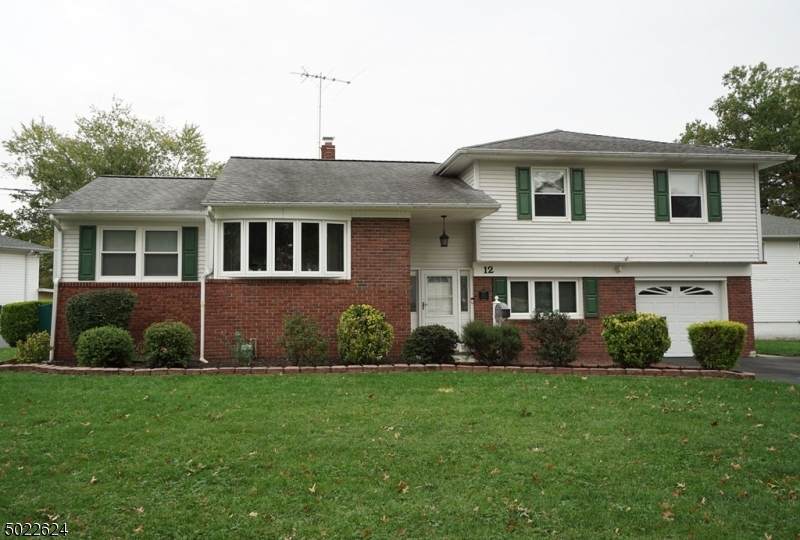 12 Ascot Way - Photo 1