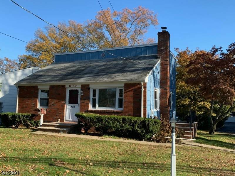 594 Lake Shore Dr - Photo 1