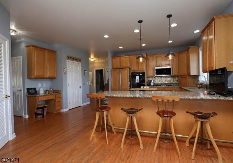 38 Players Blvd - Photo 1