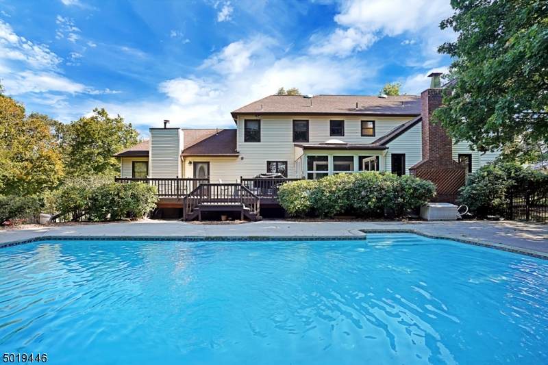 32 Timberline Dr - Photo 1