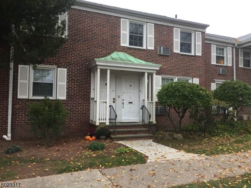 445 Morris Ave A-1 - Photo 1
