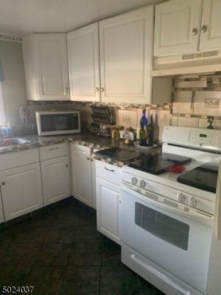 417 N Stiles St - Photo 1