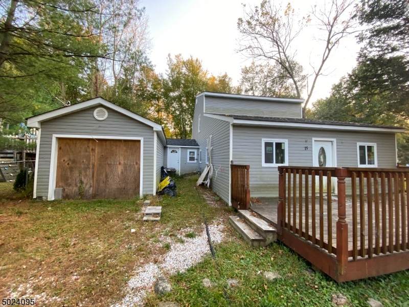 15 Louis Ave - Photo 1