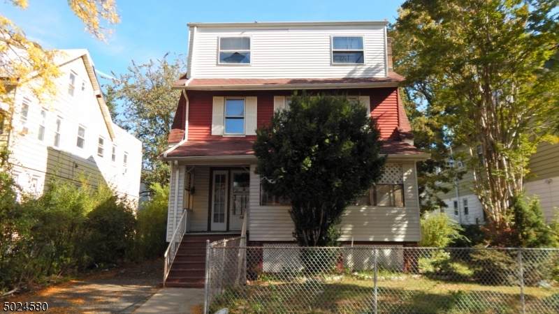 147 Goldsmith Ave - Photo 1