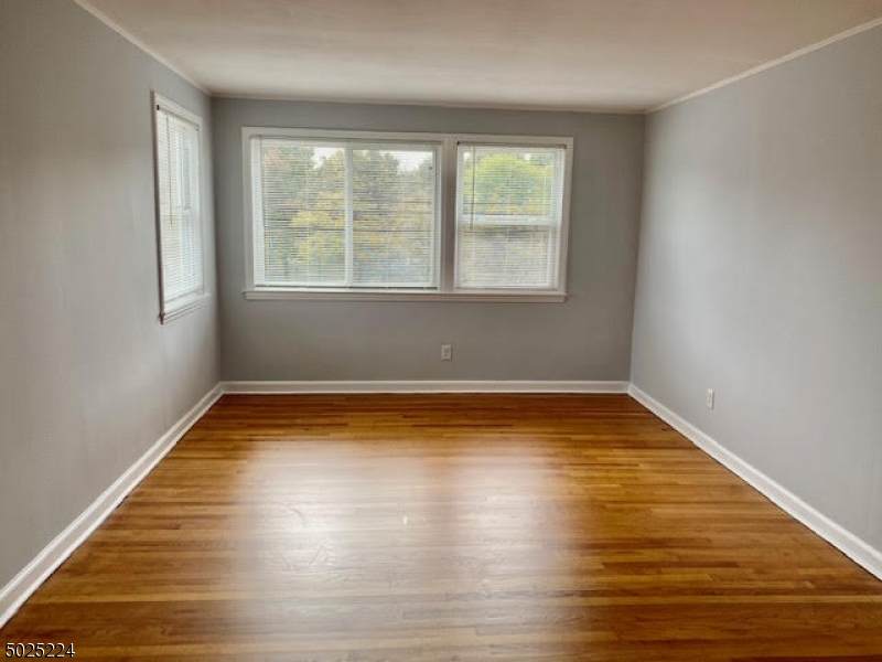 2559 Morris Ave - Photo 1