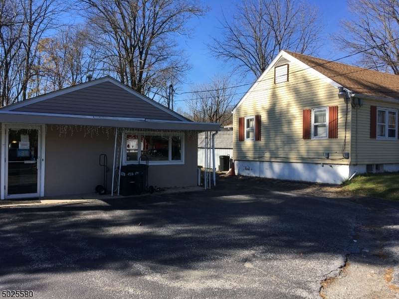 692 Route 206 - Photo 1