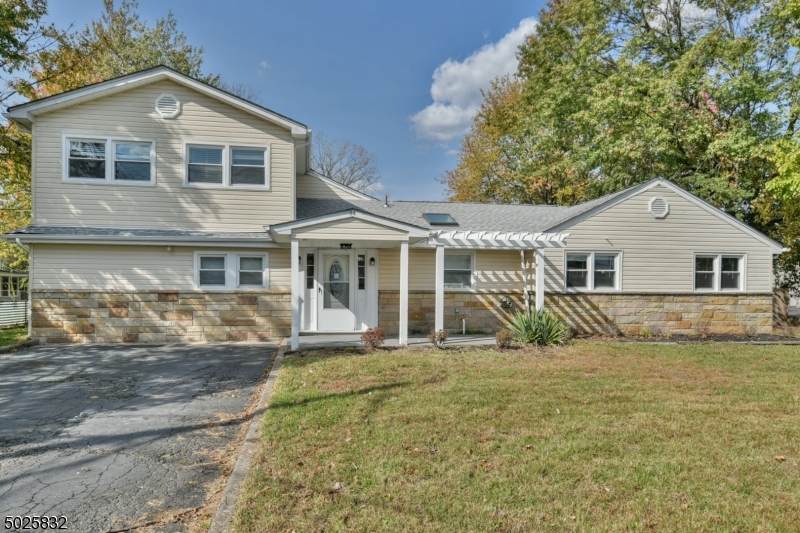 84 Sullivan Dr - Photo 1