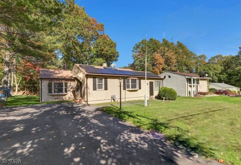 19 Edgecumb Rd - Photo 1
