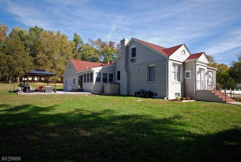 616 Foothill Rd - Photo 1