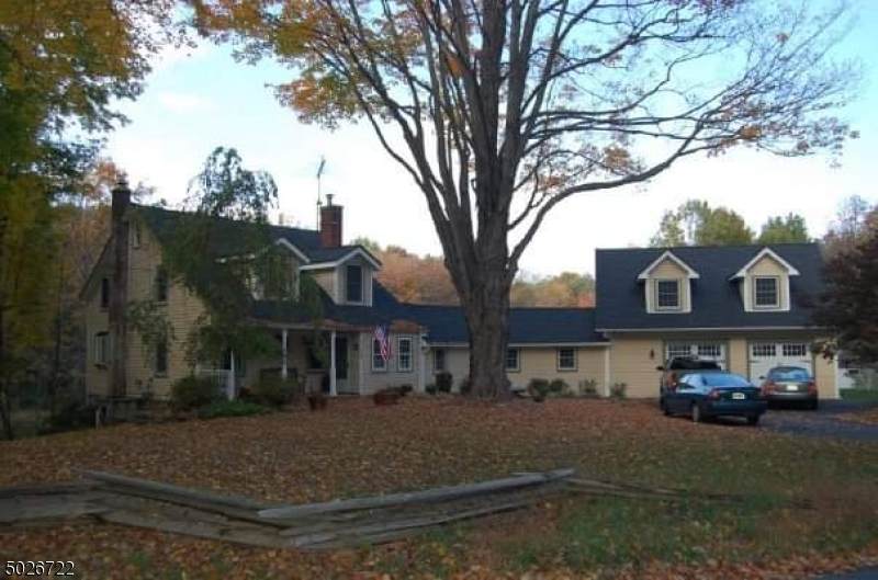 906 Hardwick Rd - Photo 1