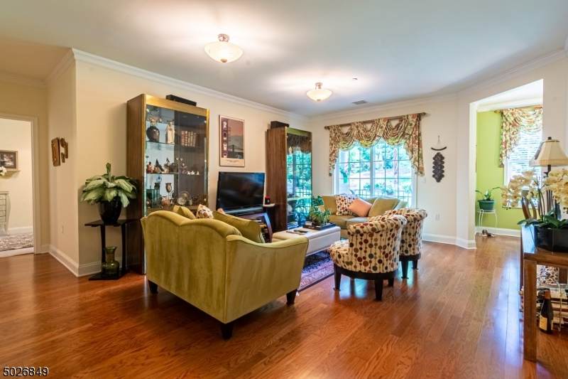 2105 Pierce Ln - Photo 1