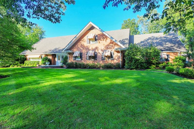950 Minisink Way - Photo 1