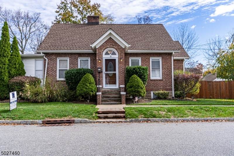 10 Swan Rd - Photo 1