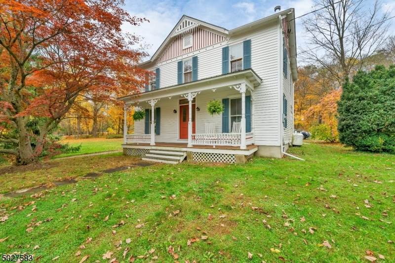 371 W Mill Rd - Photo 1