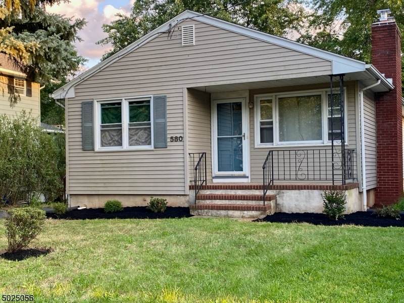 580 E Main St - Photo 1