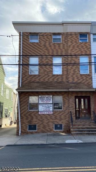 88 Congress St - Photo 1