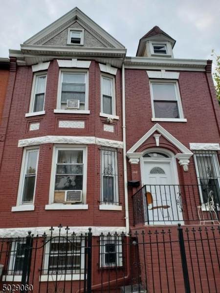 302 Park Ave - Photo 1