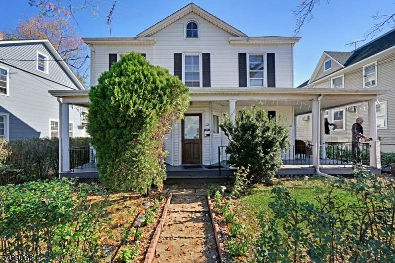 116 Grove St - Photo 1