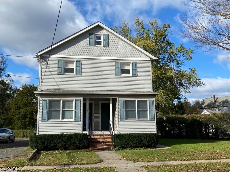 214 S Madison Ave - Photo 1