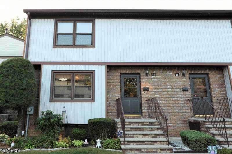 83 Highview Dr - Photo 1